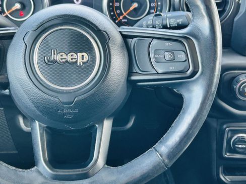 Used 2020 Jeep Wrangler Unlimited Sport AWD/4WD image 13