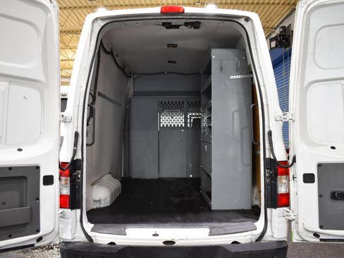 Used 2017 Nissan NV 2500 SV RWD image 16