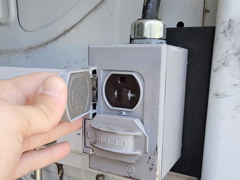 Used 2015 Ford Transit 250 250 image 31