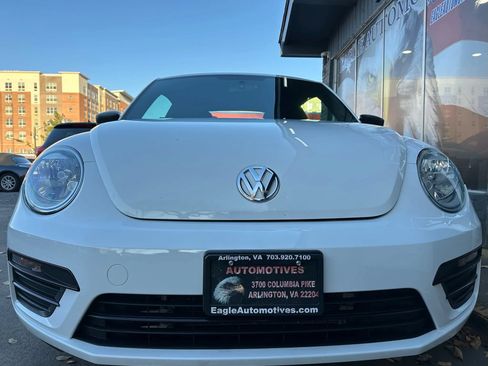 Used 2018 Volkswagen Beetle 2.0T Coast FWD image 8