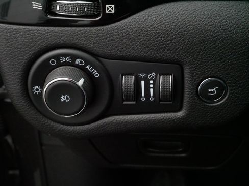 Certified 2023 Jeep Cherokee Altitude Lux image 27