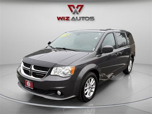 Used 2019 Dodge Grand Caravan SXT image 1