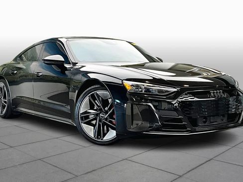 Used 2022 Audi RS e-tron GT image 3