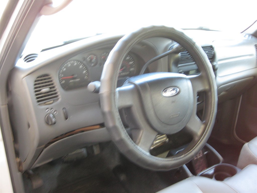 Used 2005 Ford Ranger XL RWD image 16