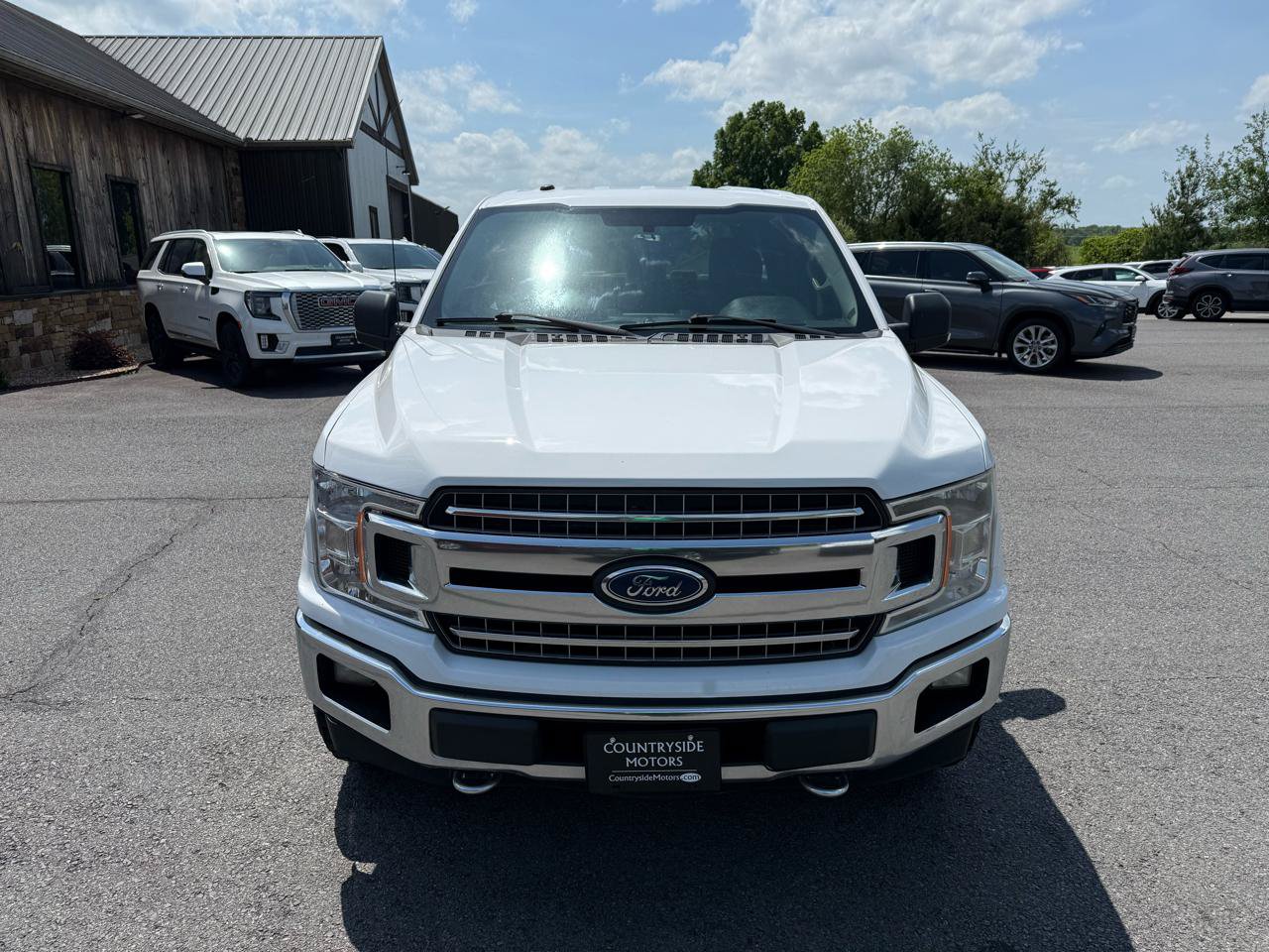 Used 2018 Ford F150 XLT w/ Equipment Group 302A Luxury AWD/4WD image 11