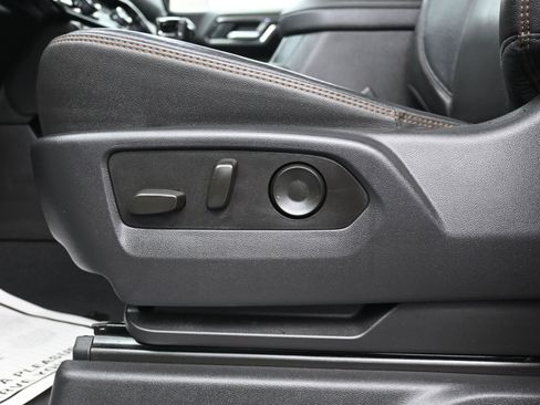 Used 2022 GMC Sierra 1500 AT4 w/ AT4 Preferred Package image 18