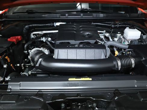Certified 2025 Nissan Frontier PRO-4X w/ Pro Premium Package AWD/4WD image 39