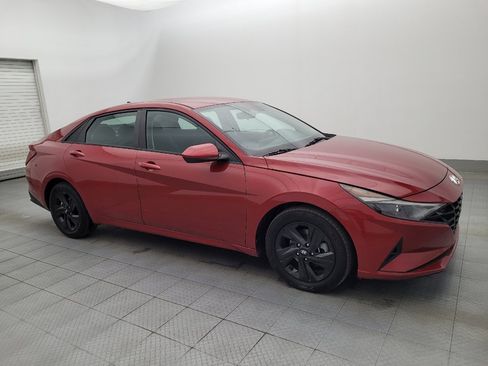 Used 2023 Hyundai Elantra SEL FWD image 11