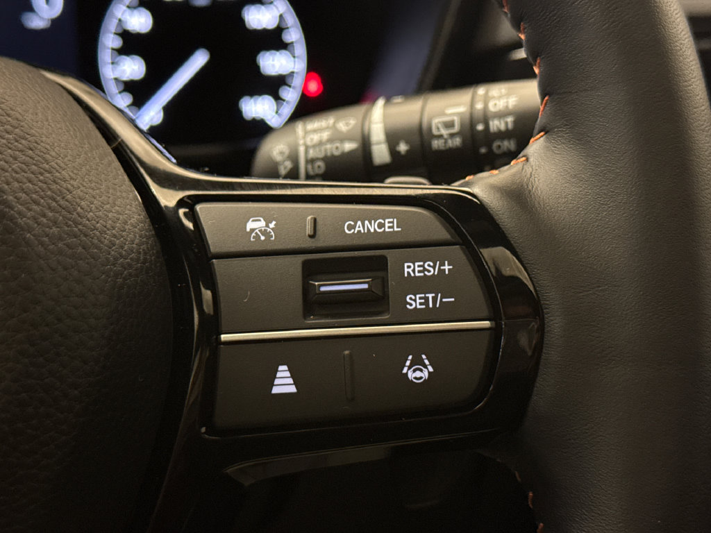 Used 2025 Honda CR-V Sport Touring image 33