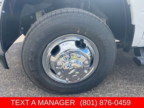 New 2026 RAM 3500 Tradesman w/ Chrome Appearance Group A AWD/4WD image 9