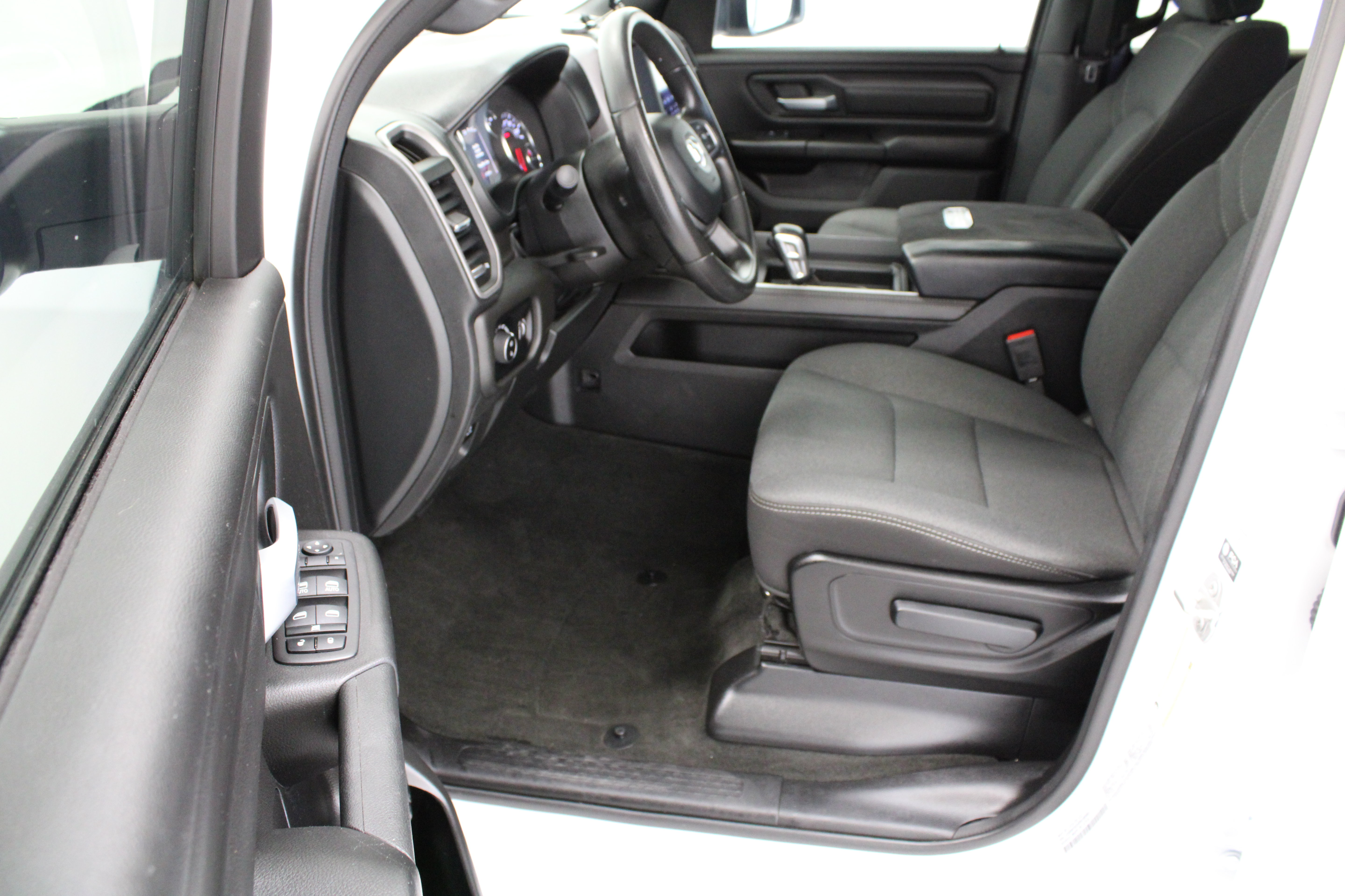 Used 2024 RAM 1500 Tradesman w/ Night Edition AWD/4WD image 15