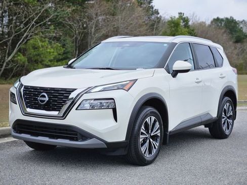 Certified 2023 Nissan Rogue SV w/ SV Premium B Package image 8