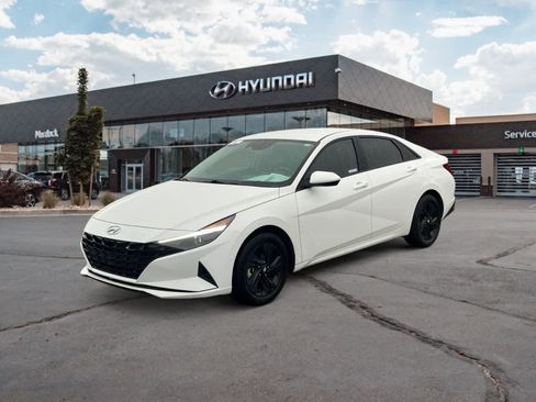 Certified 2023 Hyundai Elantra Blue image 1