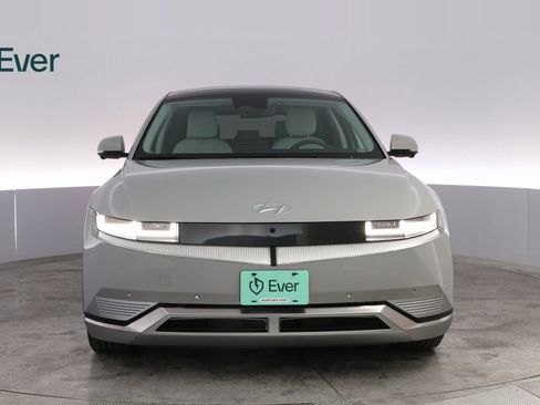 Used 2024 Hyundai Ioniq 5 Limited image 3