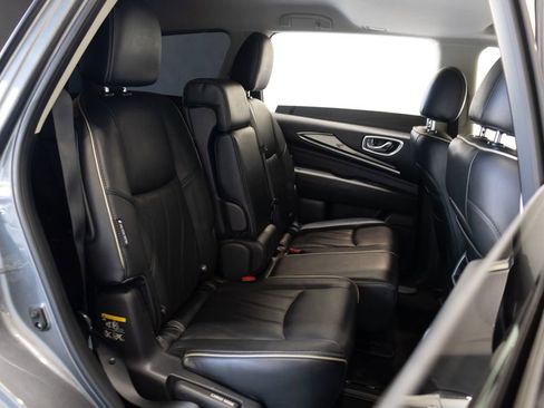 Used 2019 INFINITI QX60 Luxe w/ Essential Package FWD image 24