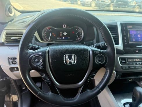 Used 2017 Honda Pilot EX-L image 11
