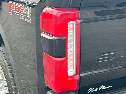Used 2025 Ford F350 Lariat w/ Lariat Ultimate Package image 12
