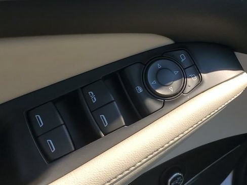 Certified 2024 Buick Enclave Essence FWD image 17