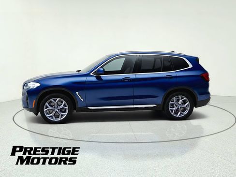 Used 2022 BMW X3 xDrive30i w/ Premium Package AWD/4WD image 4