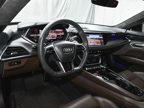 Used 2024 Audi RS e-tron GT w/ Ceramic Brake Package image 24