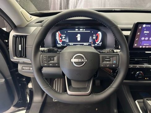 New 2026 Nissan Pathfinder SL w/ SL Premium Package AWD/4WD image 24