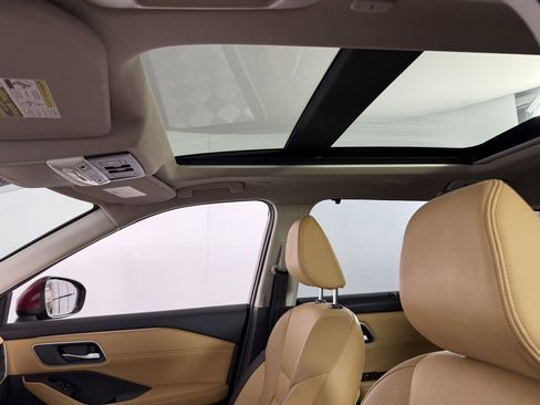 Used 2023 Nissan Rogue Platinum w/ Platinum Premium Package image 24