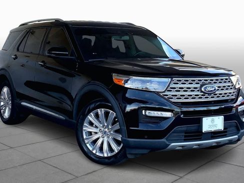 Used 2022 Ford Explorer Limited w/ Equipment Group 301A image 2