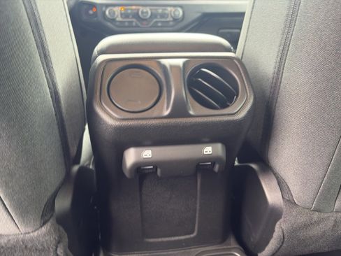 New 2026 Jeep Gladiator Sport image 17