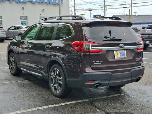 Used 2023 Subaru Ascent Touring AWD/4WD image 3