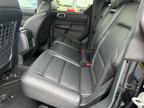 Used 2025 Ford Bronco Big Bend w/ Black Diamond Package AWD/4WD image 5