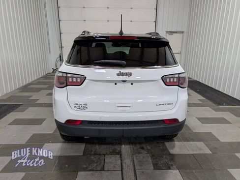 Used 2025 Jeep Compass Limited AWD/4WD image 3
