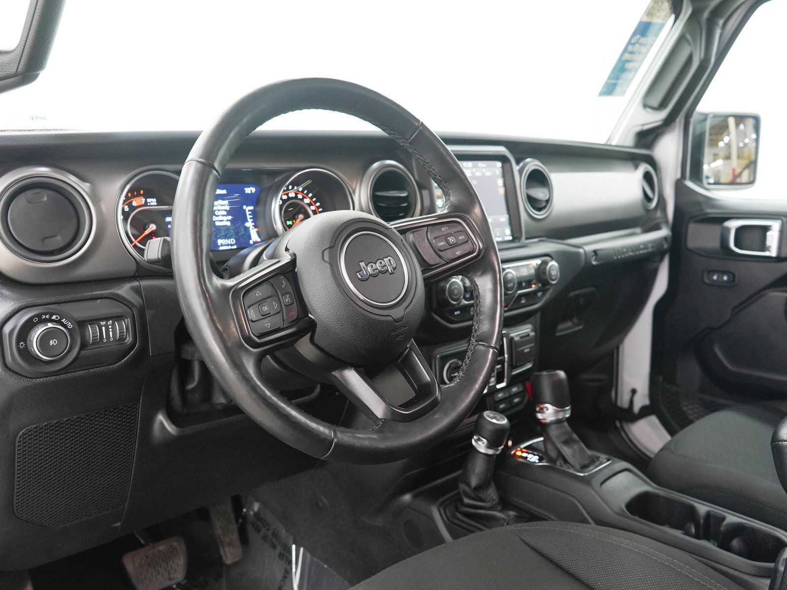 Used 2022 Jeep Wrangler Unlimited Sport AWD/4WD image 22