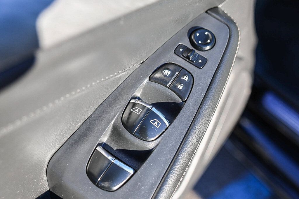 Used 2018 Nissan Maxima 3.5 SL FWD image 10