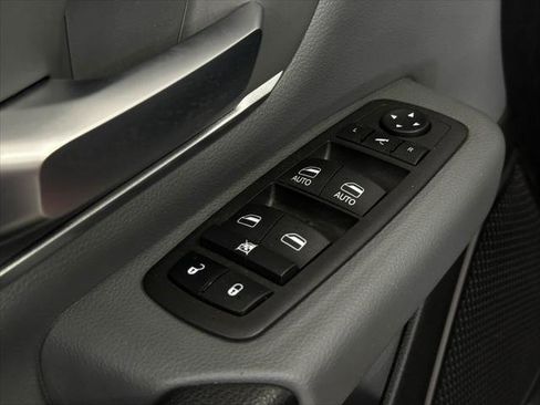 Certified 2022 RAM 1500 Big Horn image 23