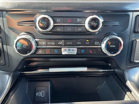 Used 2025 Ford F150 Lariat AWD/4WD image 25