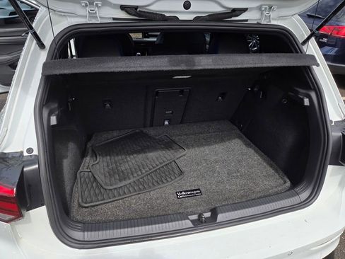 Used 2022 Volkswagen Golf R AWD/4WD image 35