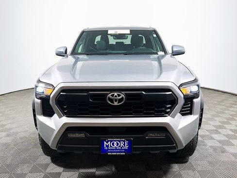 Certified 2025 Toyota Tacoma TRD Off-Road AWD/4WD image 2