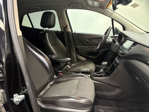 Used 2020 Buick Encore Preferred w/ Safety Package image 14