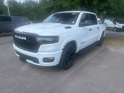 Used 2025 RAM 1500 Big Horn AWD/4WD image 9