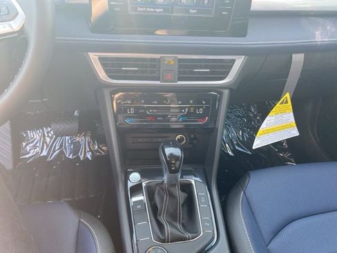 New 2025 Volkswagen Taos SEL AWD/4WD image 35
