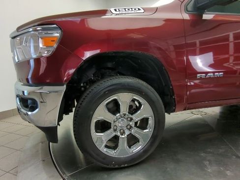 Used 2022 RAM 1500 Big Horn AWD/4WD image 3