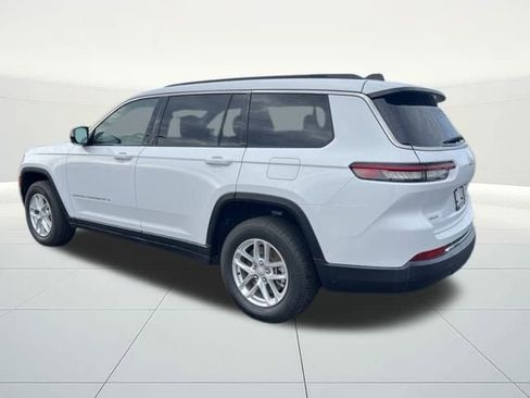New 2025 Jeep Grand Cherokee L Laredo image 3