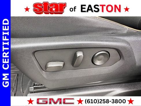 Used 2023 GMC Yukon AT4 w/ AT4 Premium Package image 18