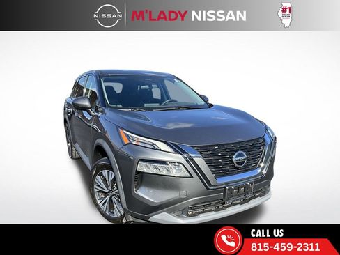 Used 2021 Nissan Rogue SV image 1