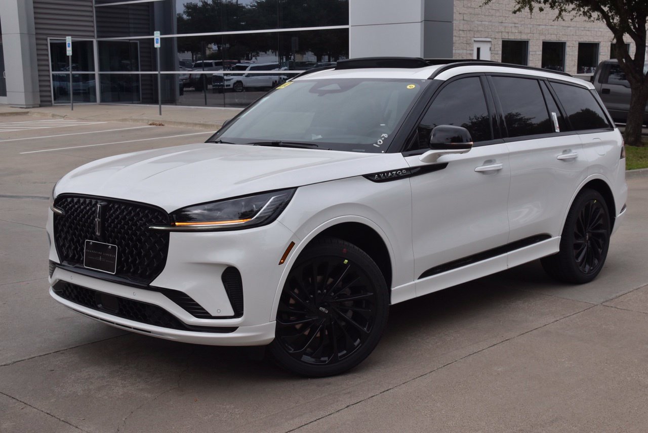 New 2027 Lincoln Aviator Reserve AWD/4WD image 12