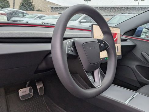 Used 2025 Tesla Model 3 Long Range image 9