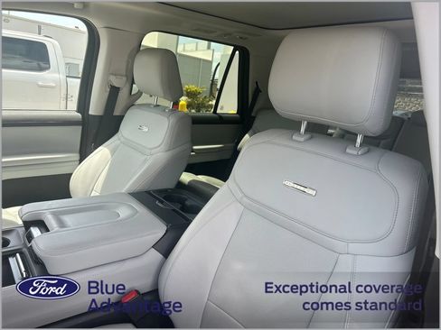 Certified 2025 Ford Expedition Platinum w/ Driver's Package AWD/4WD image 11