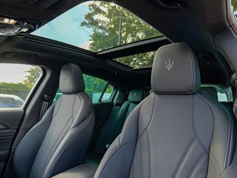 New 2025 Maserati Grecale GT image 21