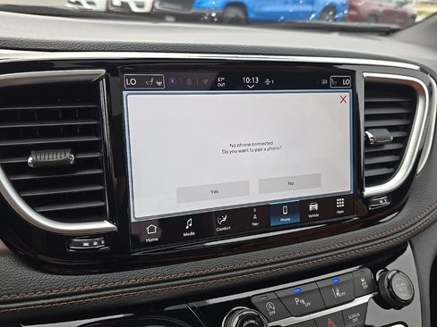 New 2026 Chrysler Pacifica Pinnacle image 28