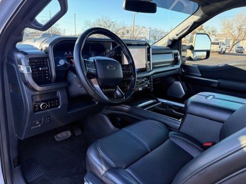 Used 2026 Ford F450 Platinum w/ FX4 Off-Road Package image 8